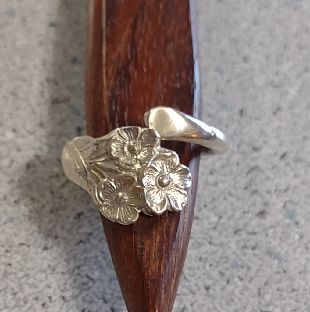 Firm Final PriceSterling Floral Ring65 28$